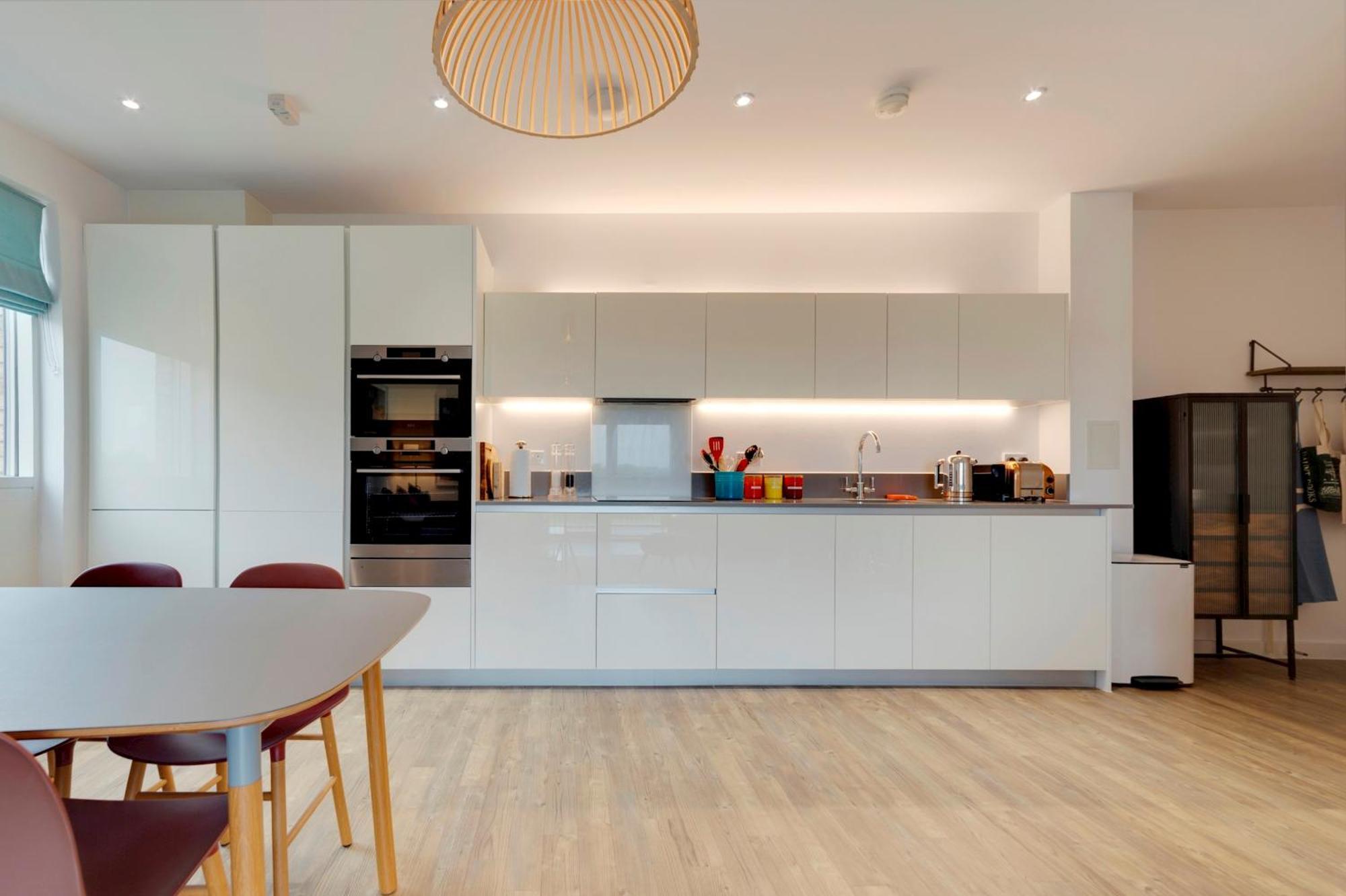 Pass The Keys Stunning And Spacious Modern Flat - Own Car Park Cambridge  Exterior photo