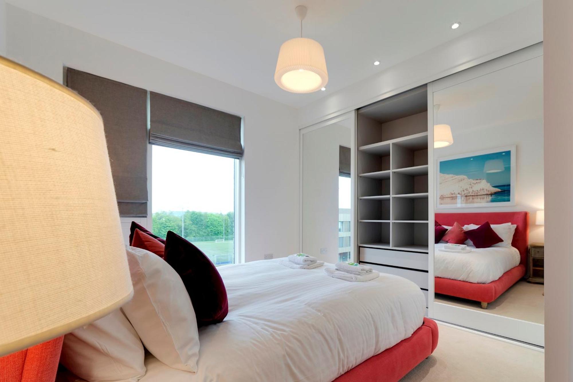 Pass The Keys Stunning And Spacious Modern Flat - Own Car Park Cambridge  Exterior photo