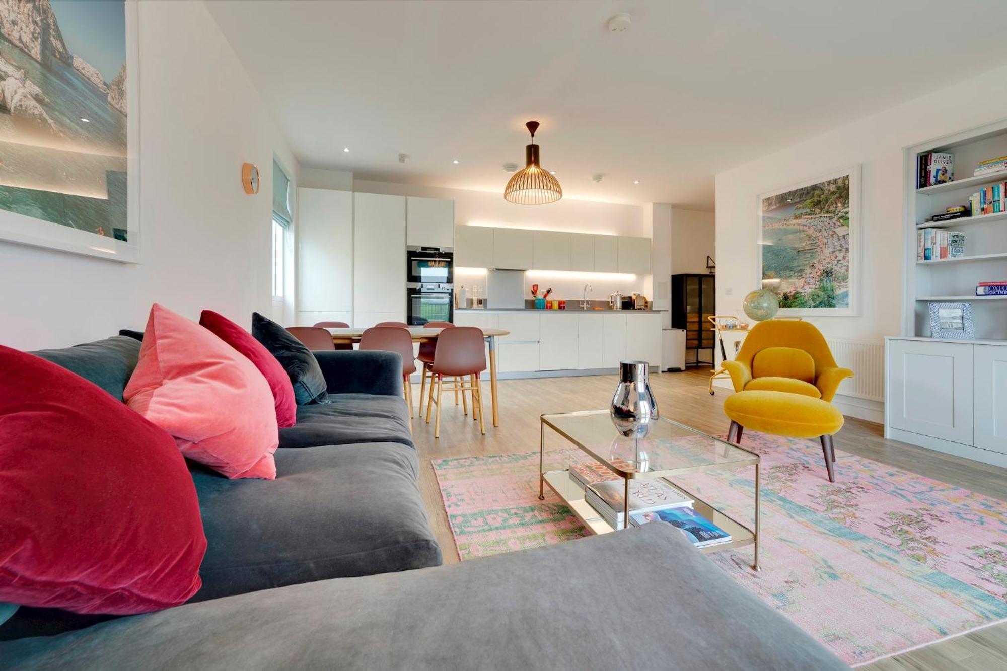 Pass The Keys Stunning And Spacious Modern Flat - Own Car Park Cambridge  Exterior photo